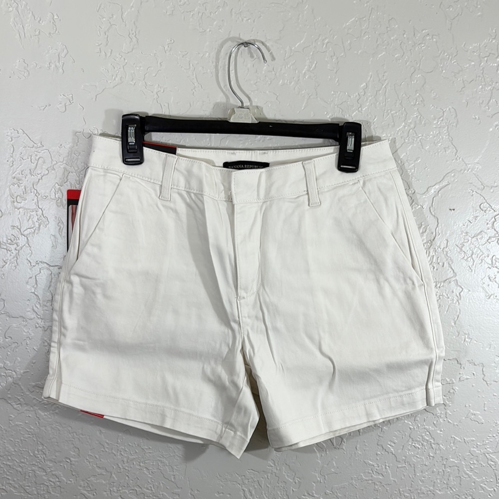 Banana Republic White Women Shorts